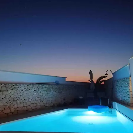 Relax And Pool * Otrante